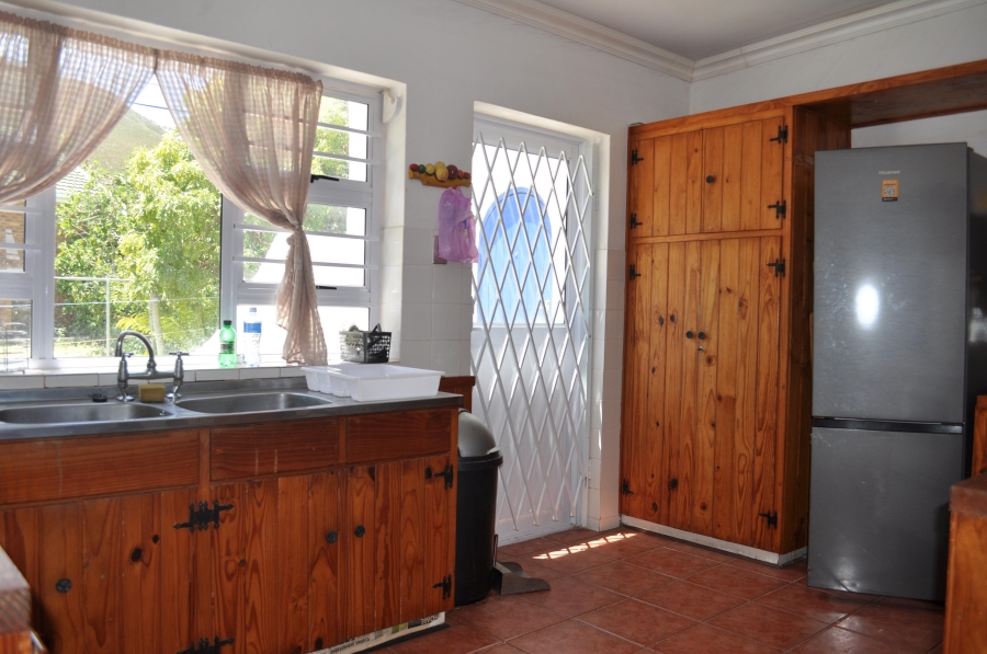 To Let 3 Bedroom Property for Rent in Voelklip Western Cape